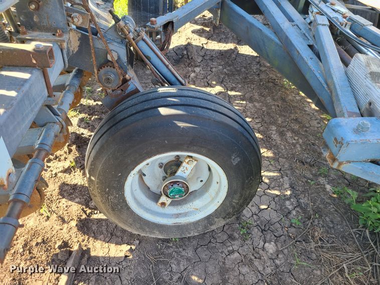 image for item DI6203 CrustBuster DD3300  grain drill