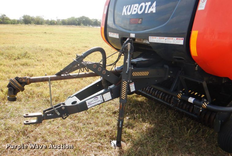image for item DJ0796 2015 Kubota BV4160 F  round baler