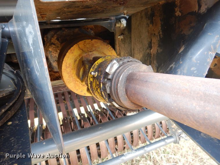 image for item DJ0796 2015 Kubota BV4160 F  round baler