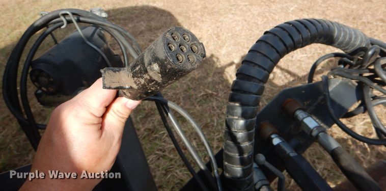 image for item DJ0796 2015 Kubota BV4160 F  round baler