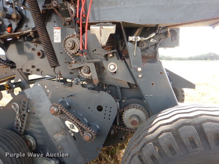 image for item DJ0796 2015 Kubota BV4160 F  round baler