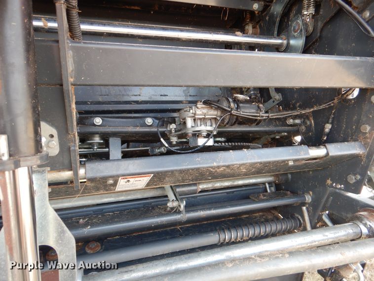 image for item DJ0796 2015 Kubota BV4160 F  round baler