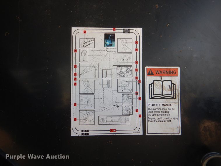 image for item DJ0796 2015 Kubota BV4160 F  round baler