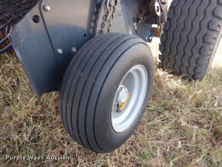 image for item DJ0796 2015 Kubota BV4160 F  round baler