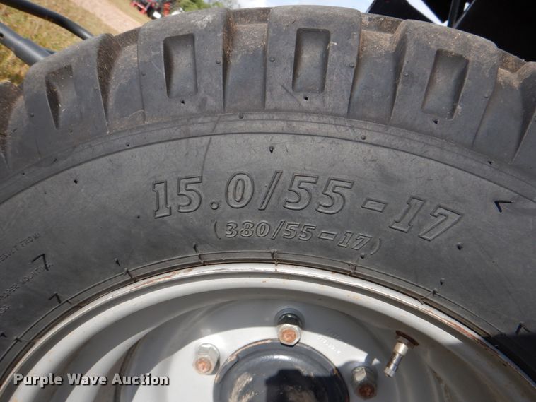 image for item DJ0796 2015 Kubota BV4160 F  round baler