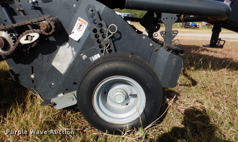 image for item DJ0796 2015 Kubota BV4160 F  round baler