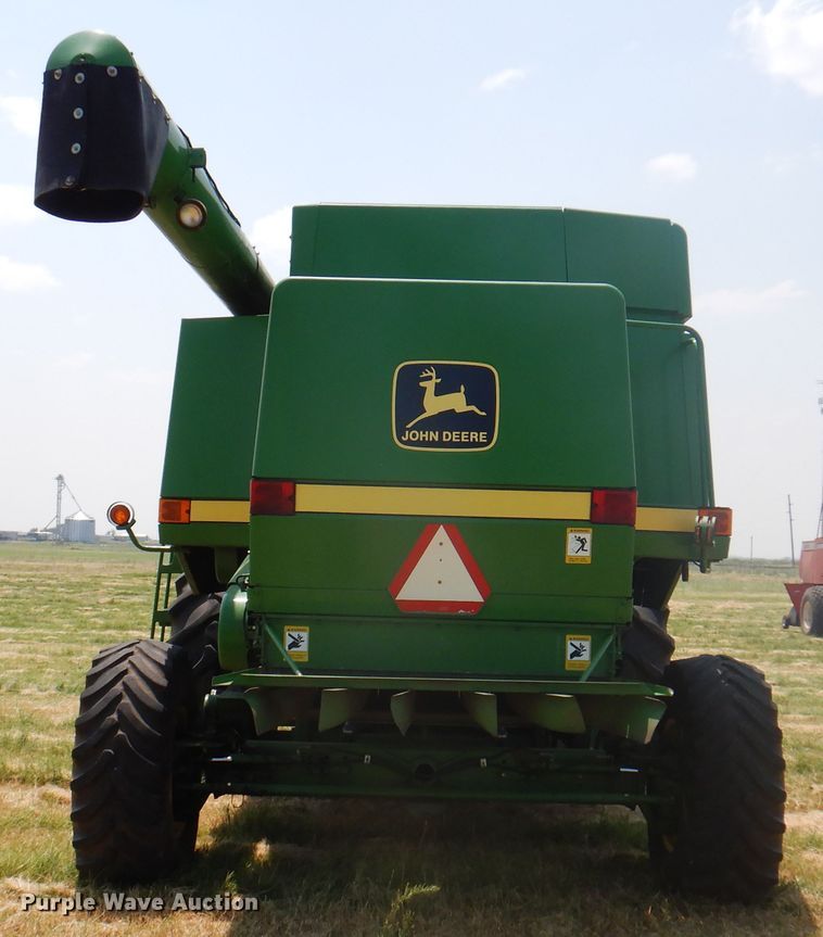 image for item DK2317 1993 John Deere 9500  combine