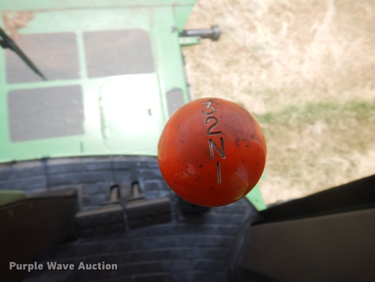 image for item DK2317 1993 John Deere 9500  combine