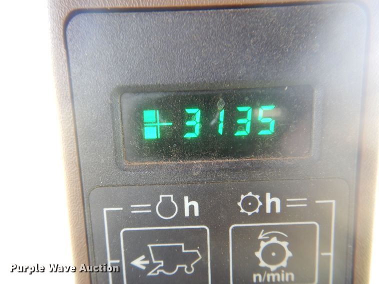 image for item DK2317 1993 John Deere 9500  combine