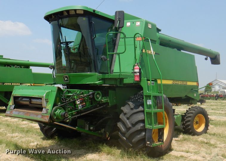 image for item DK2318 1998 John Deere 9510  combine