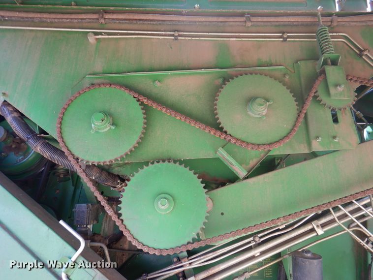 image for item DK2318 1998 John Deere 9510  combine