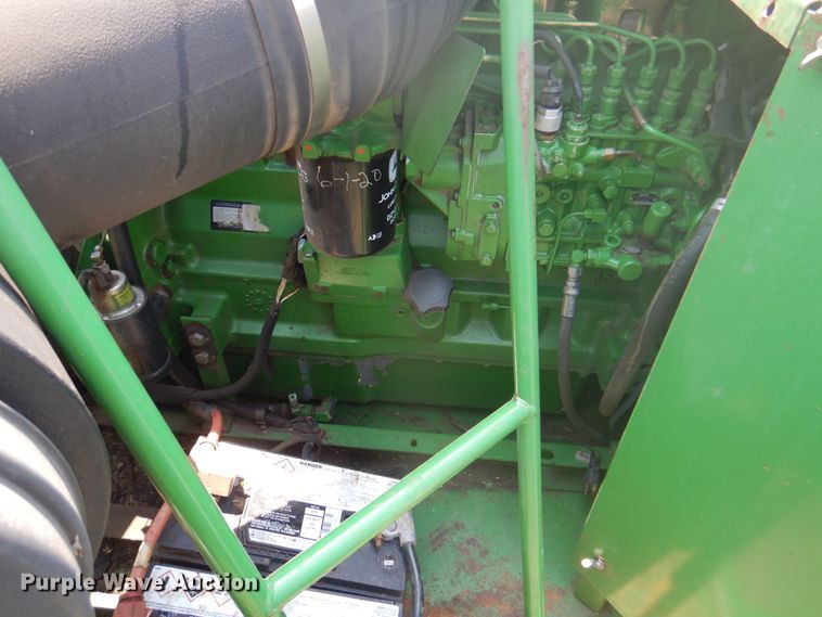 image for item DK2318 1998 John Deere 9510  combine