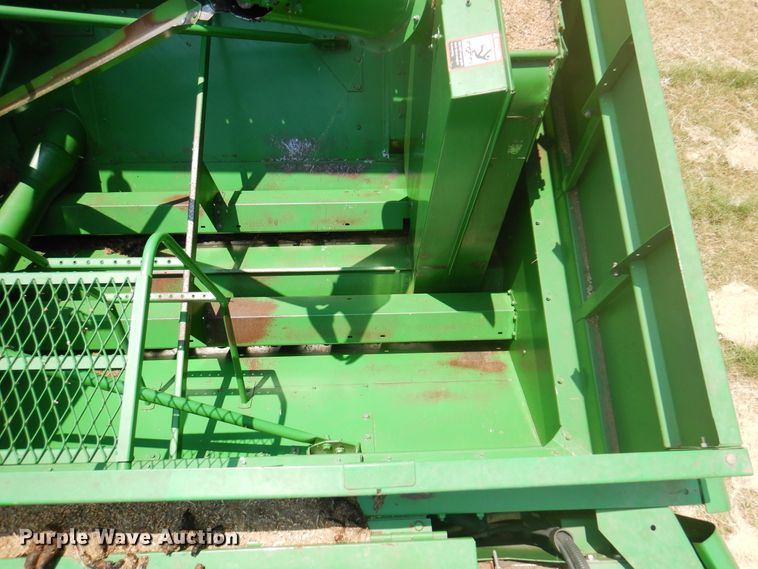 image for item DK2318 1998 John Deere 9510  combine