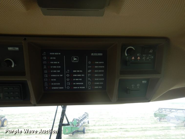 image for item DK2318 1998 John Deere 9510  combine