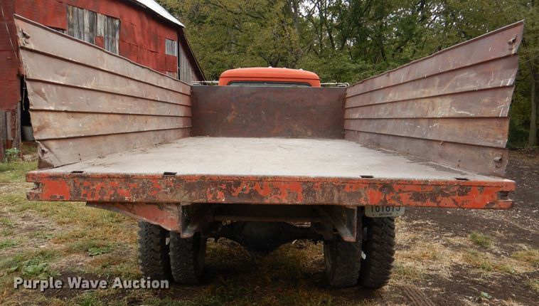 image for item DL3184 1965 International 1600  grain truck