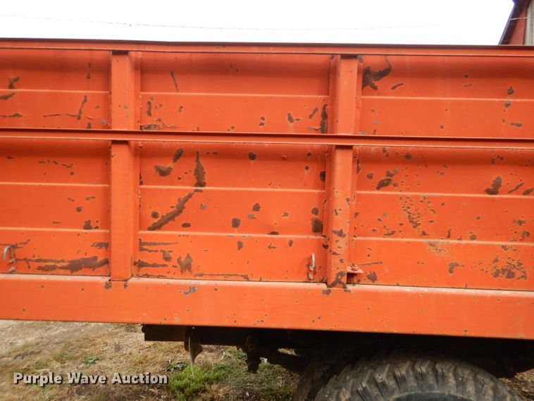 image for item DL3184 1965 International 1600  grain truck