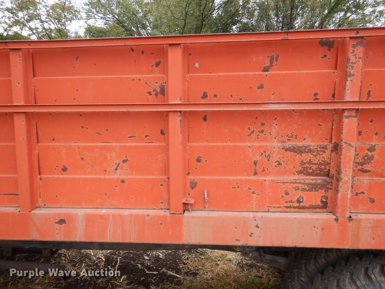 image for item DL3184 1965 International 1600  grain truck