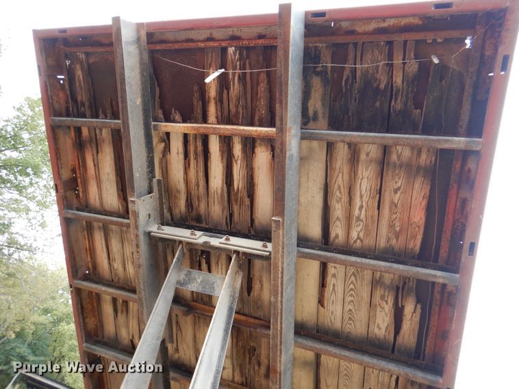 image for item DL3184 1965 International 1600  grain truck