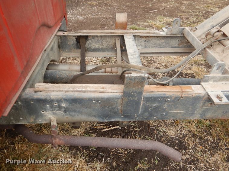 image for item DL3184 1965 International 1600  grain truck