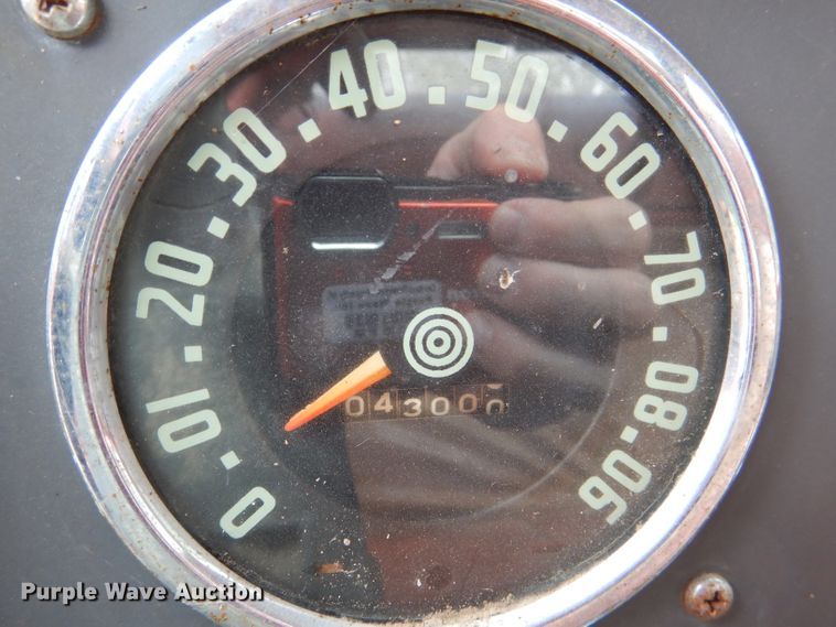 image for item DL3184 1965 International 1600  grain truck