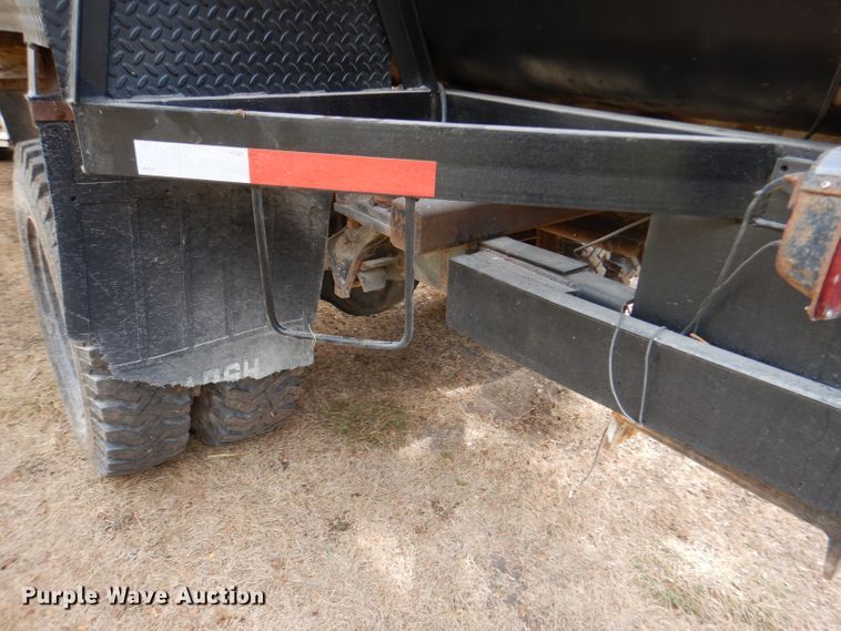 image for item DL3186 1979 Ford 700  feed mixer truck