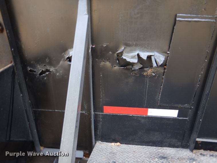 image for item DL3186 1979 Ford 700  feed mixer truck