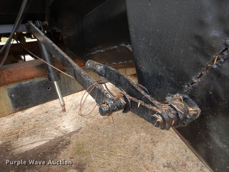 image for item DL3186 1979 Ford 700  feed mixer truck