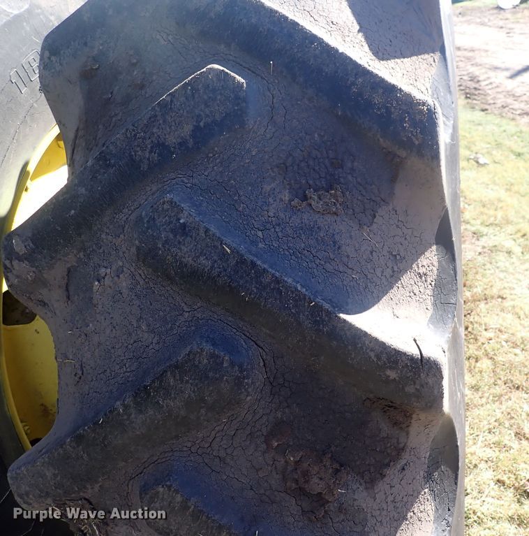 image for item DL7648 1976 John Deere 4630  tractor