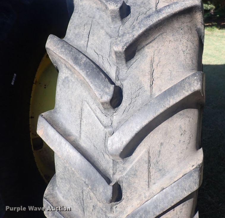 image for item DL7648 1976 John Deere 4630  tractor