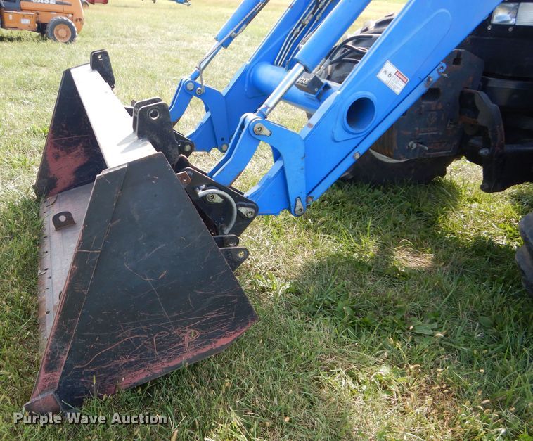 image for item DM4384 2003 New Holland TM175  MFWD tractor