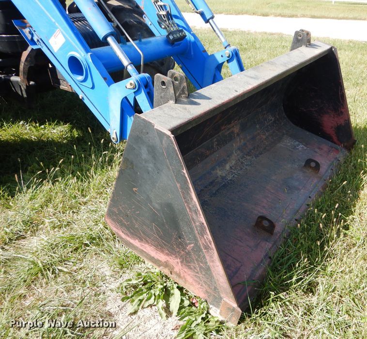 image for item DM4384 2003 New Holland TM175  MFWD tractor