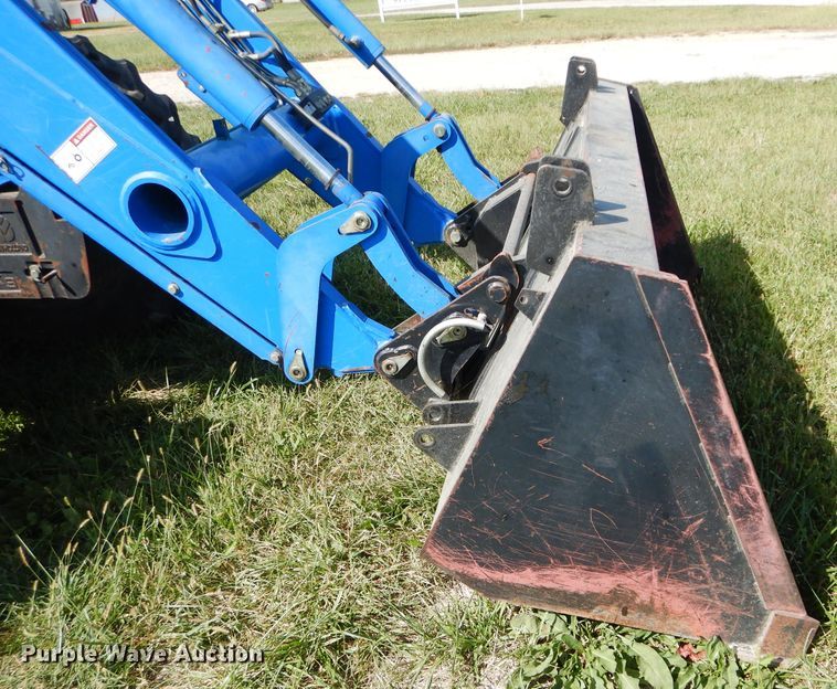 image for item DM4384 2003 New Holland TM175  MFWD tractor