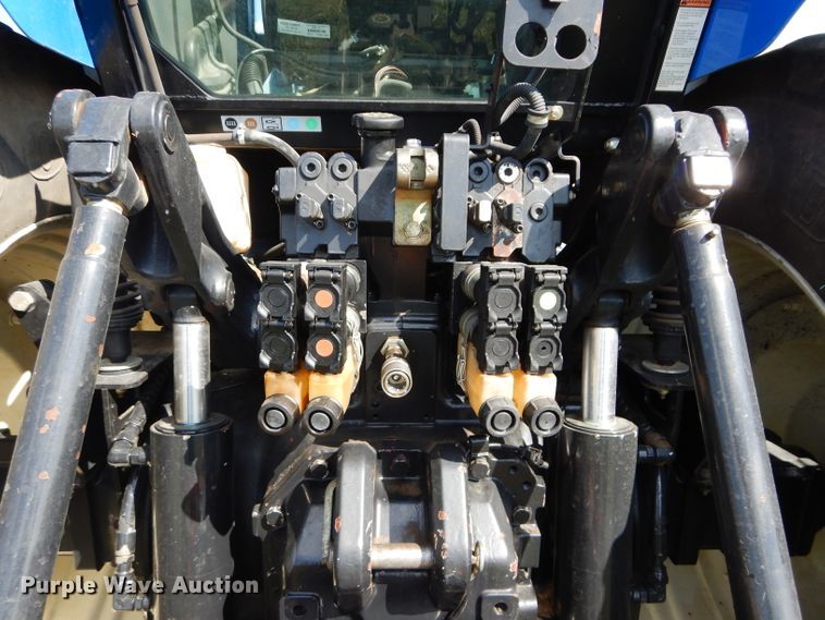 image for item DM4384 2003 New Holland TM175  MFWD tractor