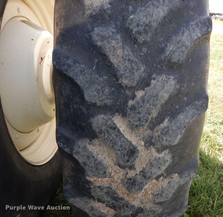 image for item DM4384 2003 New Holland TM175  MFWD tractor