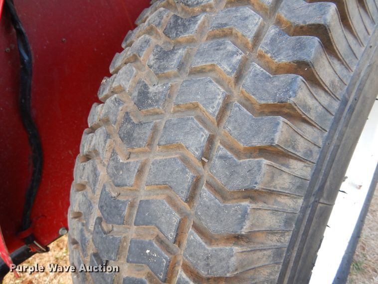 image for item DM5113 1999 MGM Eagle 2420  tractor