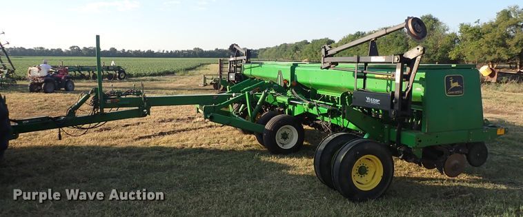 image for item DN2072 John Deere 455  grain drill