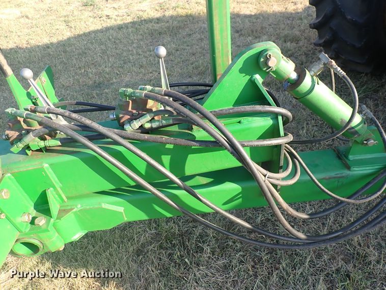 image for item DN2072 John Deere 455  grain drill