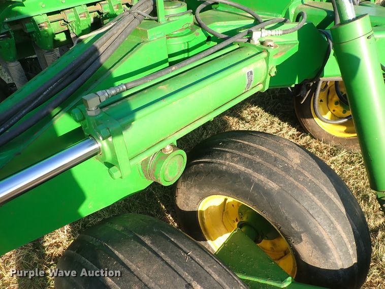 image for item DN2072 John Deere 455  grain drill