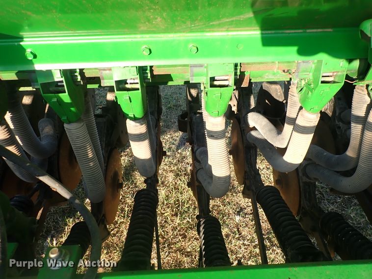 image for item DN2072 John Deere 455  grain drill