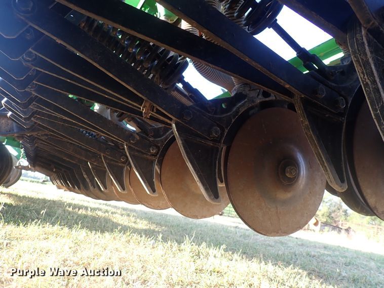image for item DN2072 John Deere 455  grain drill