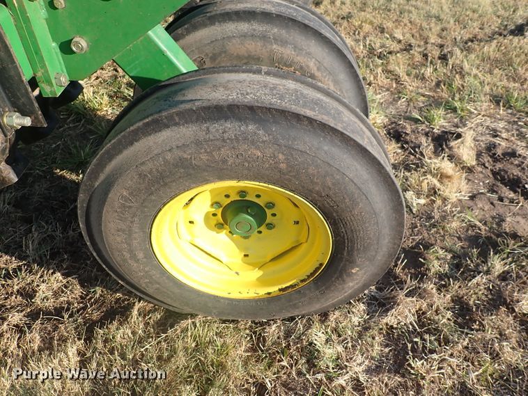 image for item DN2072 John Deere 455  grain drill