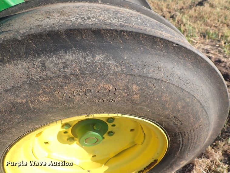 image for item DN2072 John Deere 455  grain drill