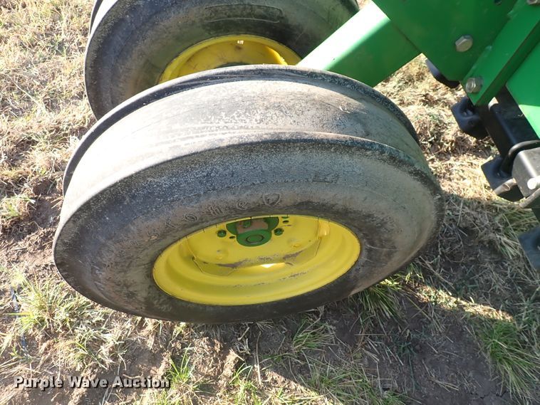 image for item DN2072 John Deere 455  grain drill