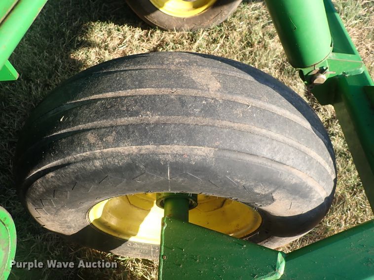 image for item DN2072 John Deere 455  grain drill