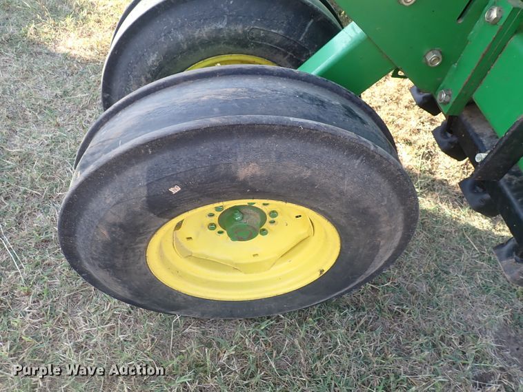 image for item DN2072 John Deere 455  grain drill