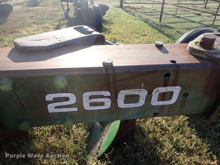 image for item DN2073 John Deere 2600  six bottom plow