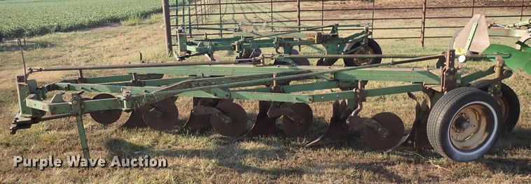image for item DN2074 John Deere  five bottom plow