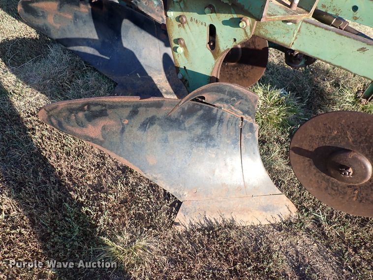 image for item DN2074 John Deere  five bottom plow