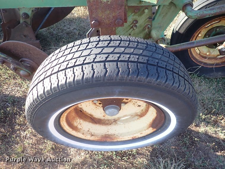 image for item DN2074 John Deere  five bottom plow