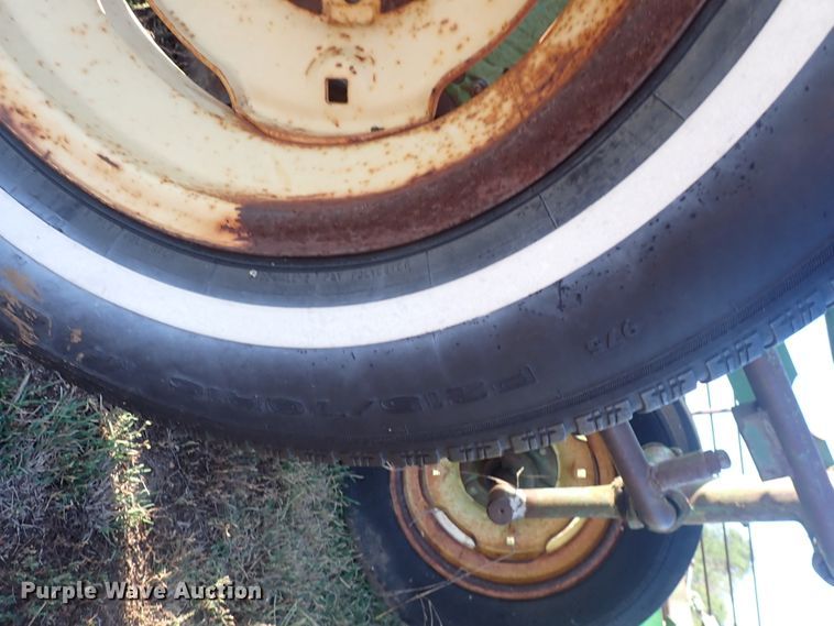 image for item DN2074 John Deere  five bottom plow